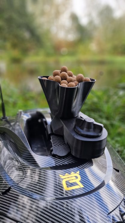 Carp Royal Hurricane Bait Spreader