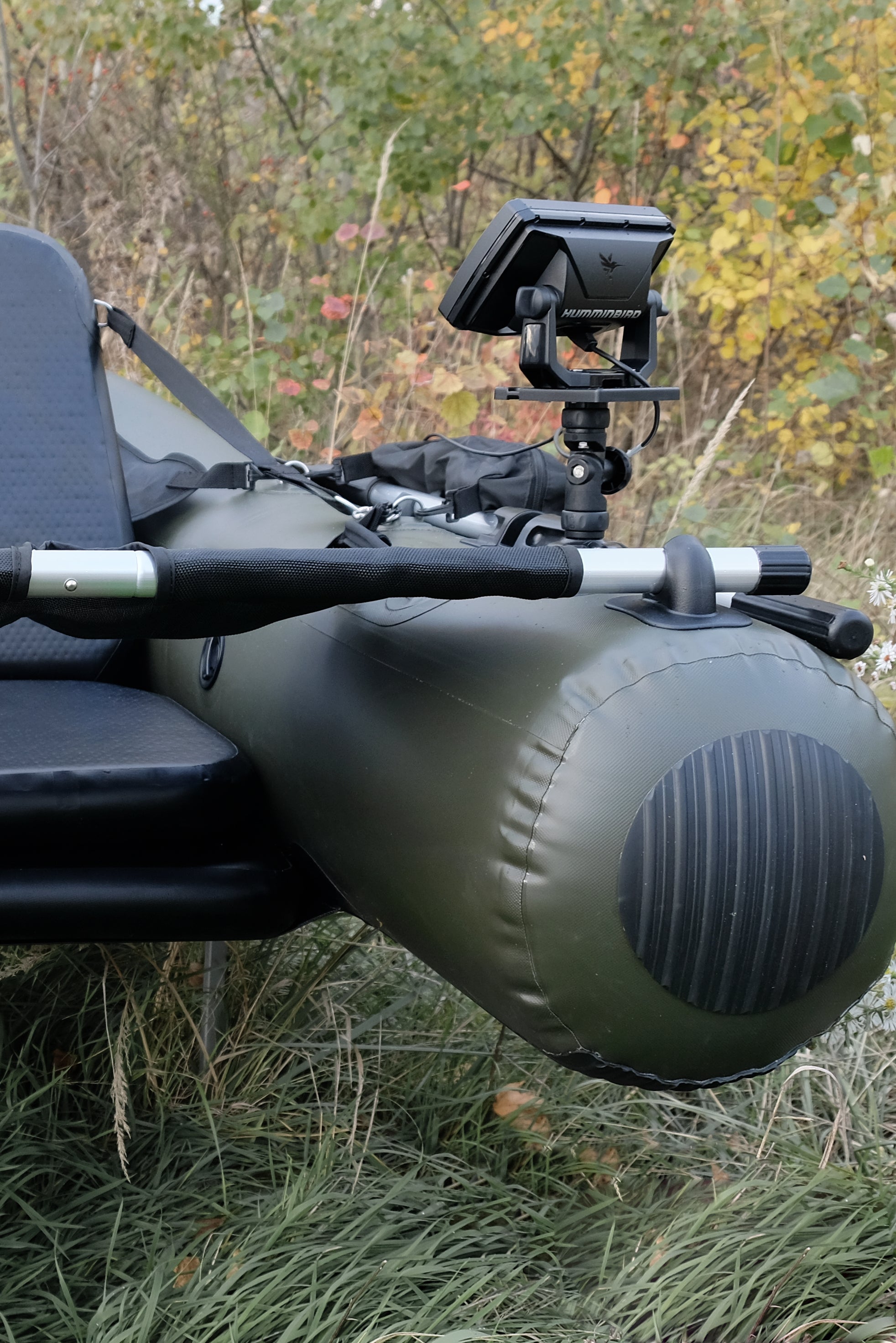 Allroundmarin Belly Boot 170 olivgrün mit Motorhalterung - Outdoor Monkey