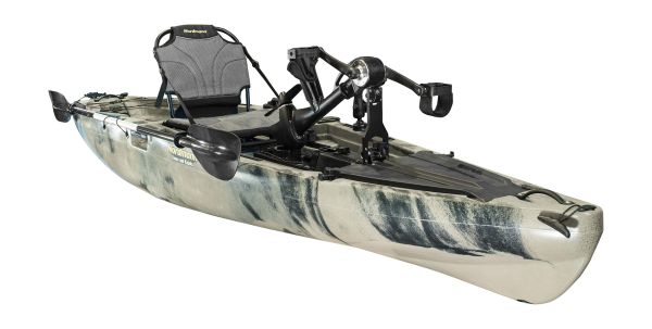 Nordmann® Raptor 11.8 Angelkajak Sit on Top inkl. Zahnstangen-Pedalantrieb - Camo/Sand - Outdoor Monkey